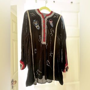 Velvet tunic by Johnny Was